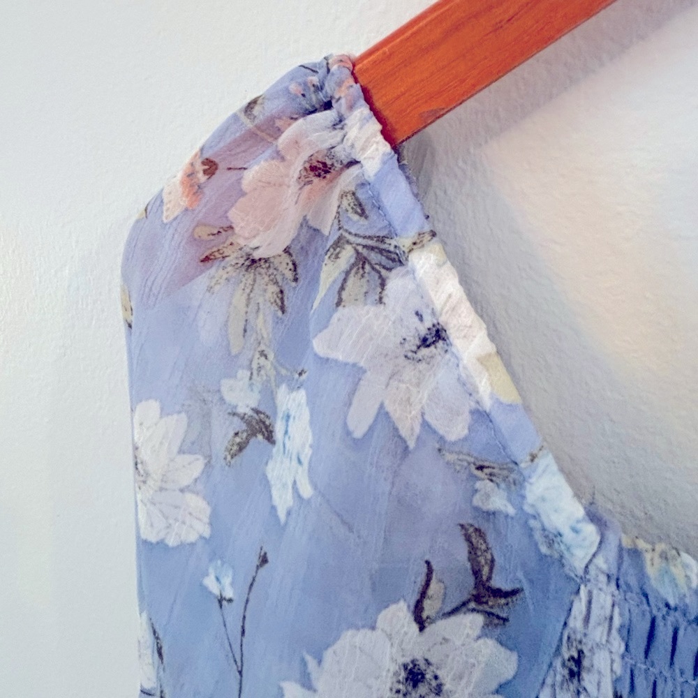 NWT LUSH Blue Floral Blouse - Picture 8 of 14